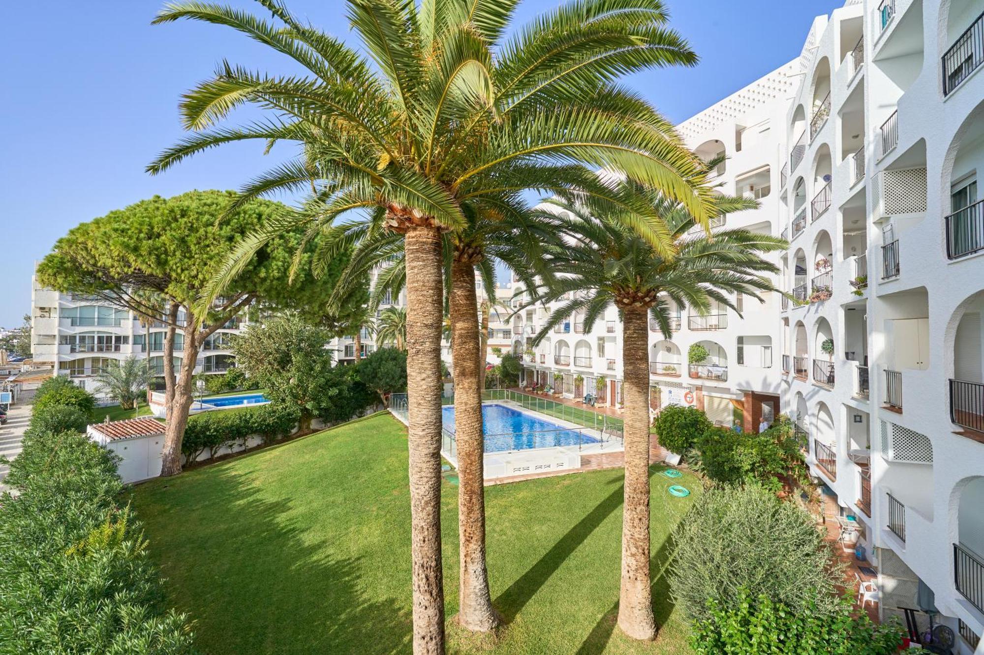 2 Bedrooms 2 Bath Nerja Buitenkant foto